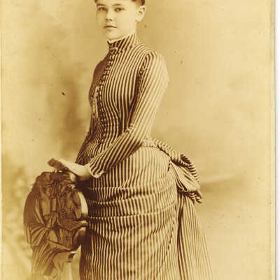 Portrait of Sara Belle Harvey, Harvey Family, Lake Bluff