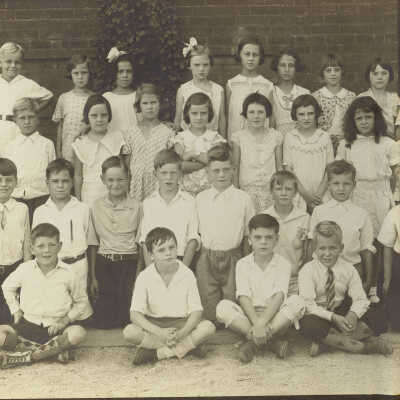 Halsey School class photo