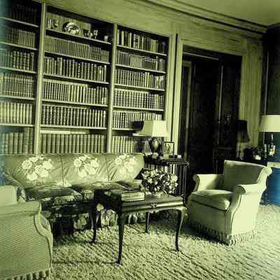 Macfarlane House Library