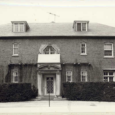 Thornedale Manor