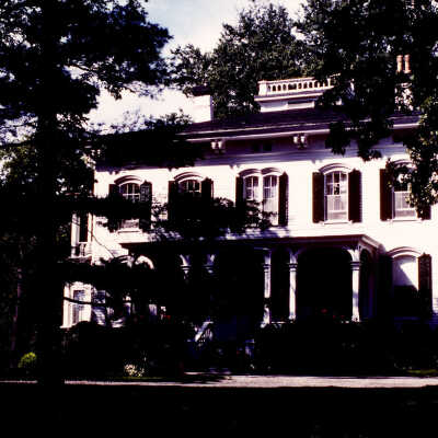 Holt House: the Homestead