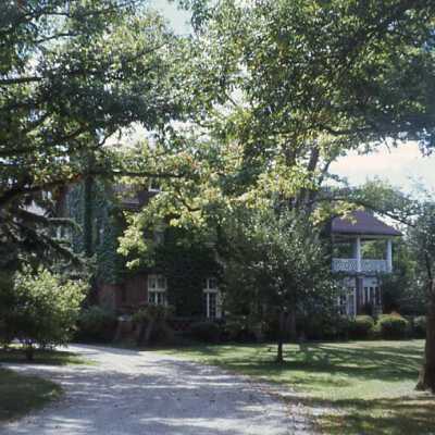 Glen Rowan House