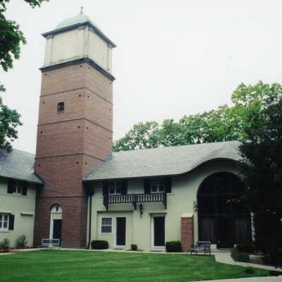 136 Green Bay Rd.
