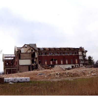 Barat College