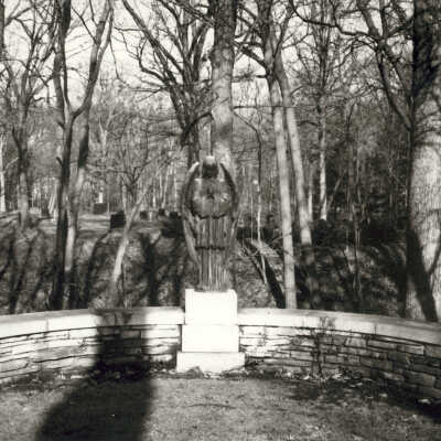 Lake Forest Cemetery