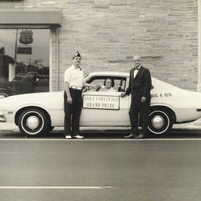 Lake Forest Day grand prize car