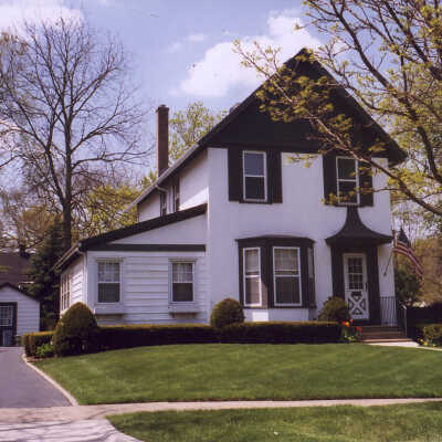 916 Oakwood