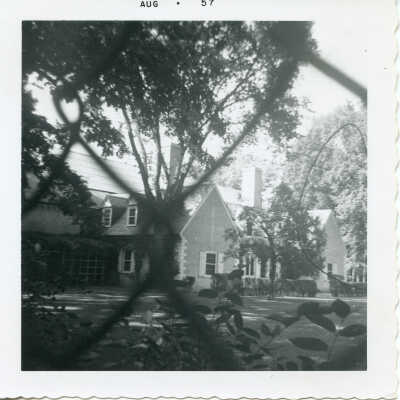 Keith's tennis house - 1235 Elm Tree