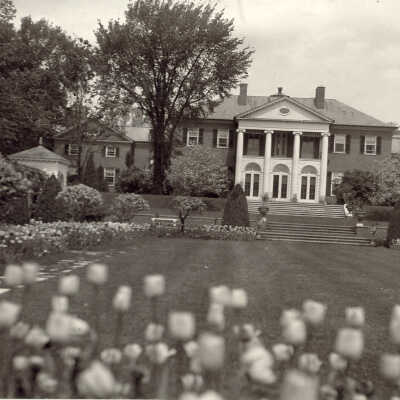 Rear view of Fairlawn