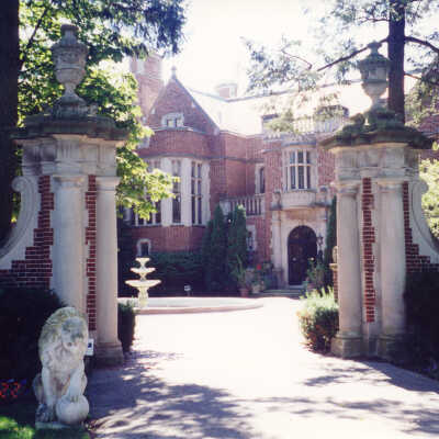 405 North Mayflower Road