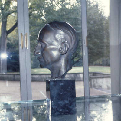 Sculpture of Howard Van Doren Shaw