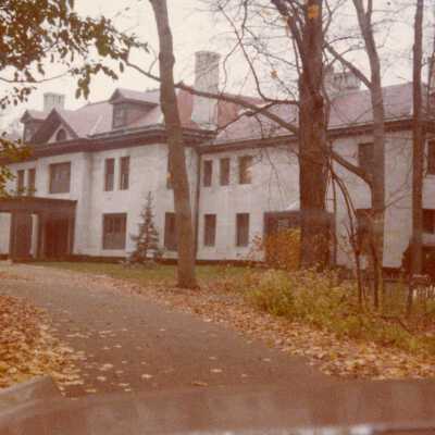 500 Green Bay Rd.