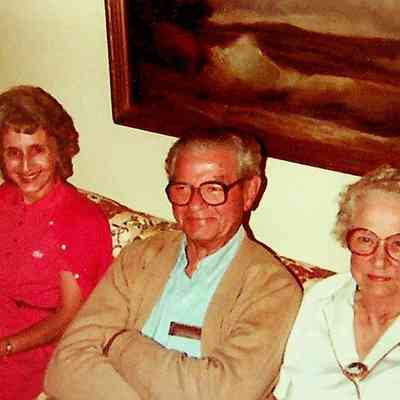 Unidentified photo