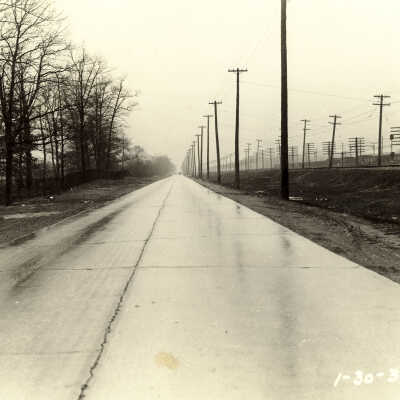 Sheridan Road, north of Lake Bluff