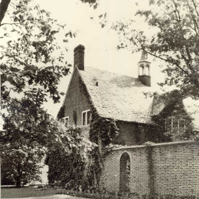 10 West Deerpath