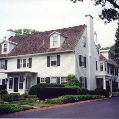 550 East Deerpath