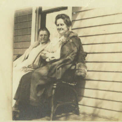 Carrie and Susan Swanton