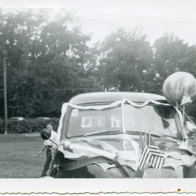 Greene's Midwest Store and Market Delivery Van