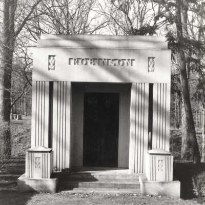 Lake Forest Cemetery
