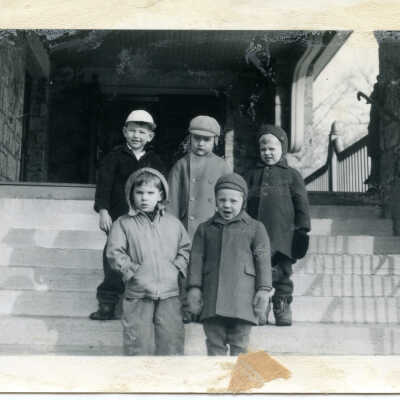 Children outside First Presbyterian Church