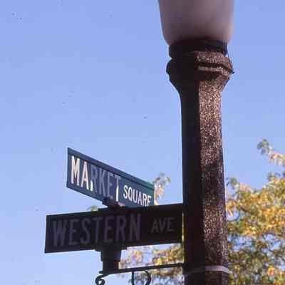 Market Square/Western Street Sign