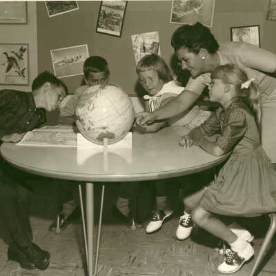 Everett School class photo