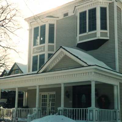 399 Deerpath