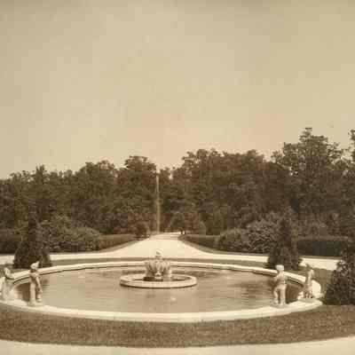 Mellody Farm Fountain