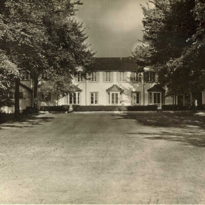 2000 Knollwood Road