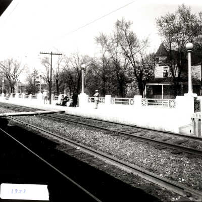 Downtown Lake Forest Station