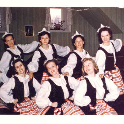 Anida Sedala Dancers