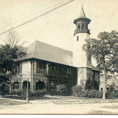 Lake Forest City Hall