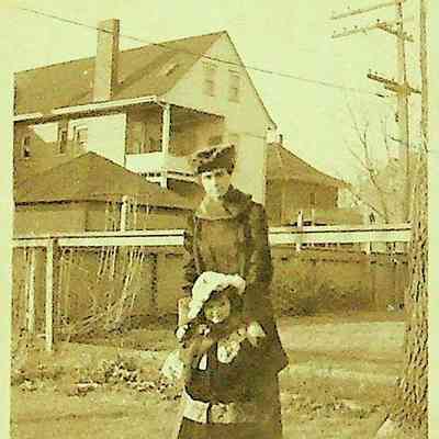 Unidentified photo