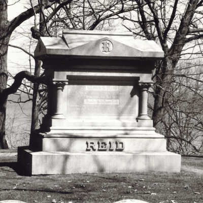 Lake Forest Cemetery