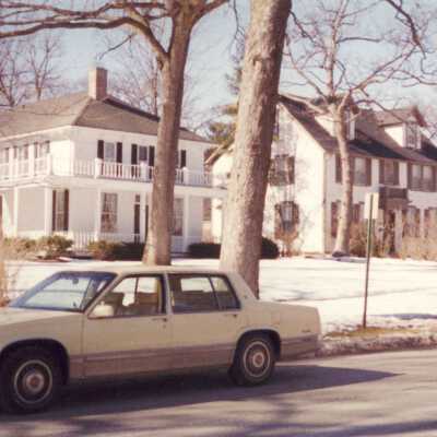 Oakwood Avenue