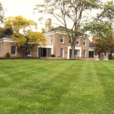 William and Sally Searle Residence