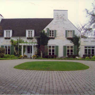 James and Betsy Getz Residence