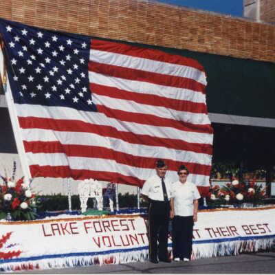 Lake Forest Day float