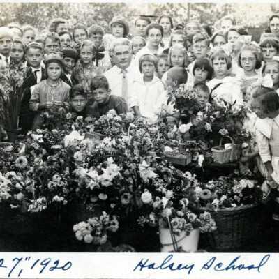 Copyright: Lake Forest Lake Bluff Historical Society; Origformat: Artifact