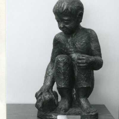 Sculpture of little boy
