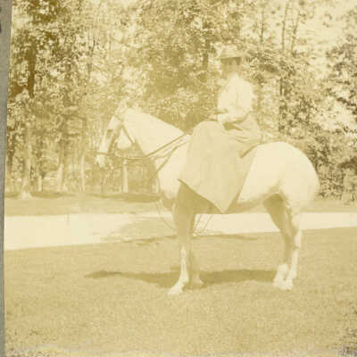 Copyright: Lake Forest Lake Bluff Historical Society