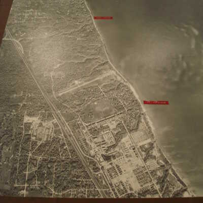 Aerial photograph of Lake Forest and Fort Sheridan