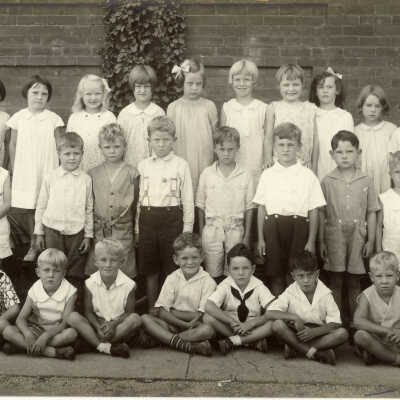 Halsey School class photo
