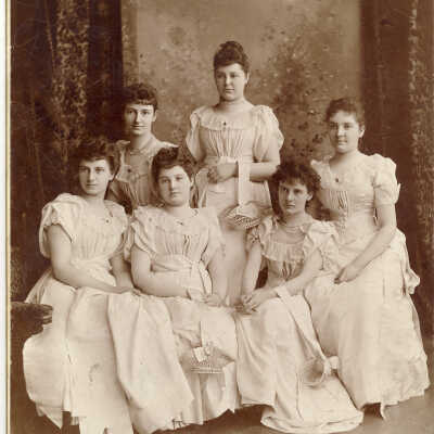 Bridesmaids of Jennie Durand Allen