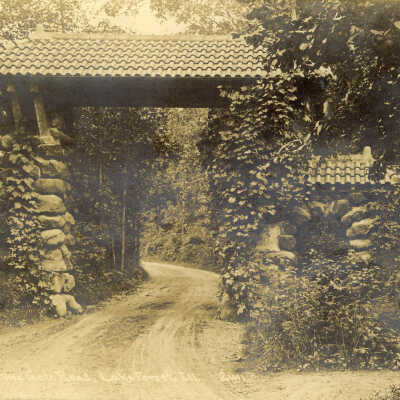 Entrance to Stone Gate Road, Lake Forest, IL