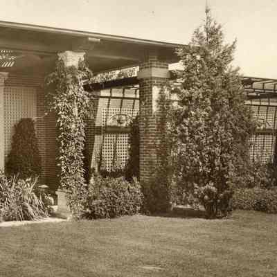 Mellody Farm Gardens Pergola 2