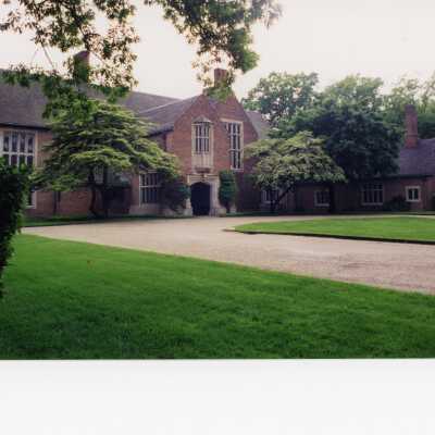 900 Armour Dr.