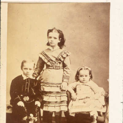 Walter Farwell, Anna Farwell, Grace Farwell