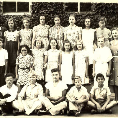 Gorton School 1940 8th Grade