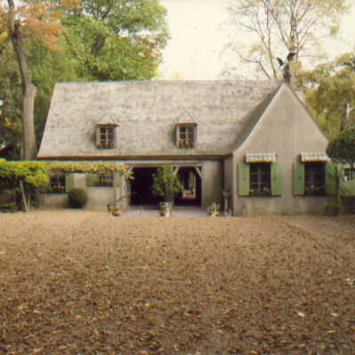 Howard and Lucy Linn Residence